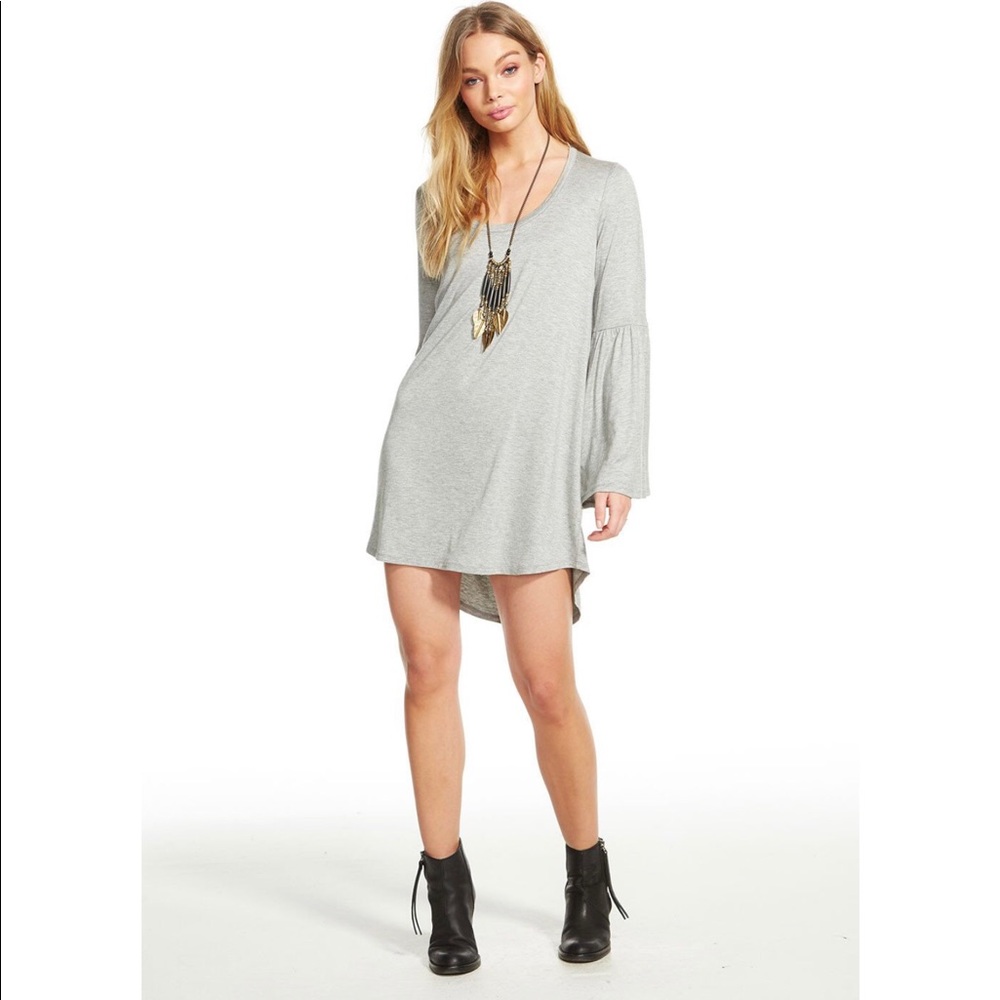 JERSEY FLARED SLEEVE HI-LO DRESS by CHASER brand